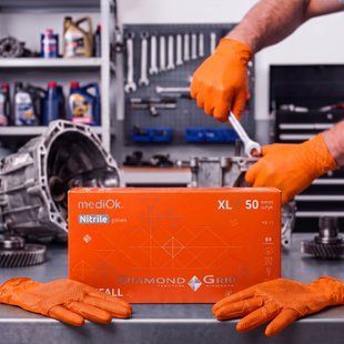 СУПЕР Плотные нитриловые перчатки MediOK Diamond Grip Firefall оранжевого цвета, размер XL, 50 шт 1097 фото