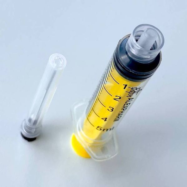 Шприц ін'єкційний трьохкомпонентний одноразовий стерильний ALEXPHARM Luer Lock 120шт. 5 мл з голкою 22G 0.7x40 мм 524 фото